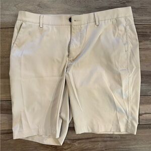 Dunning Men’s Light Khaki Golf Shorts